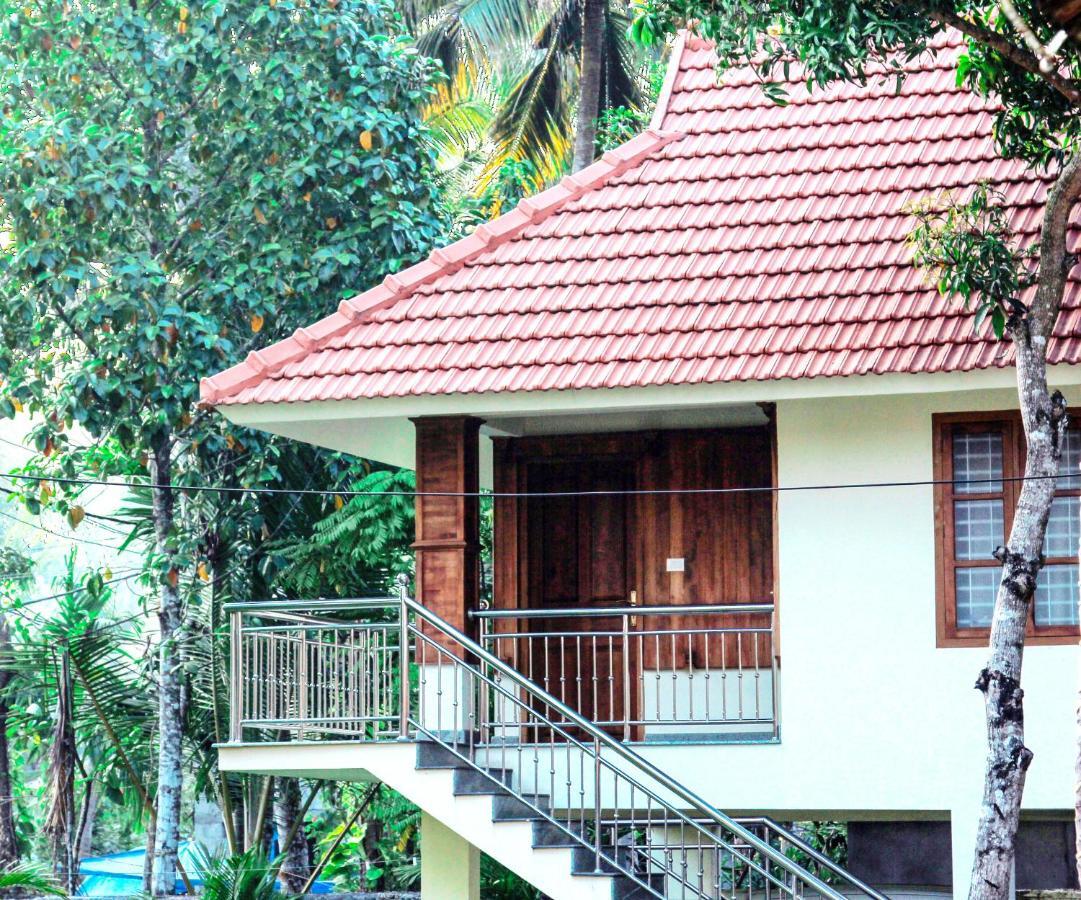 Aramana Holiday Inn Alappuzha Zimmer foto